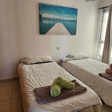 Bienvenue Appart Lumineux Avec Ascenseur Et Vue Sur La Mer Corralejo Exterior photo