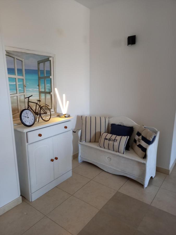 Bienvenue Appart Lumineux Avec Ascenseur Et Vue Sur La Mer Corralejo Exterior photo