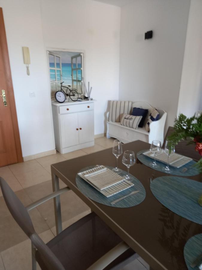 Bienvenue Appart Lumineux Avec Ascenseur Et Vue Sur La Mer Corralejo Exterior photo