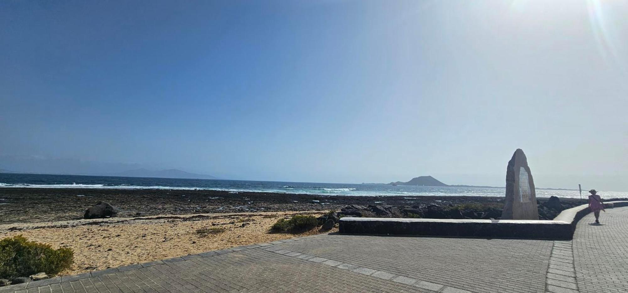 Bienvenue Appart Lumineux Avec Ascenseur Et Vue Sur La Mer Corralejo Exterior photo
